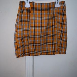 plaid skirt